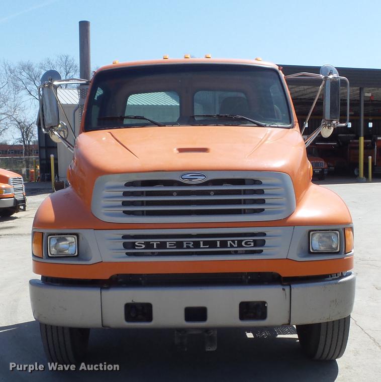 image for item DC7345 2007 Sterling Acterra truck cab and chassis