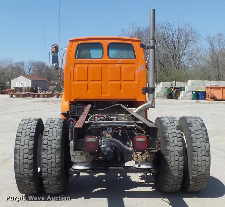 image for item DC7345 2007 Sterling Acterra truck cab and chassis