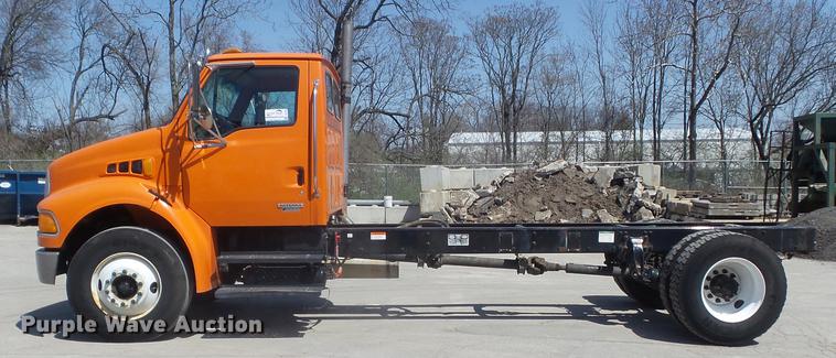 image for item DC7345 2007 Sterling Acterra truck cab and chassis