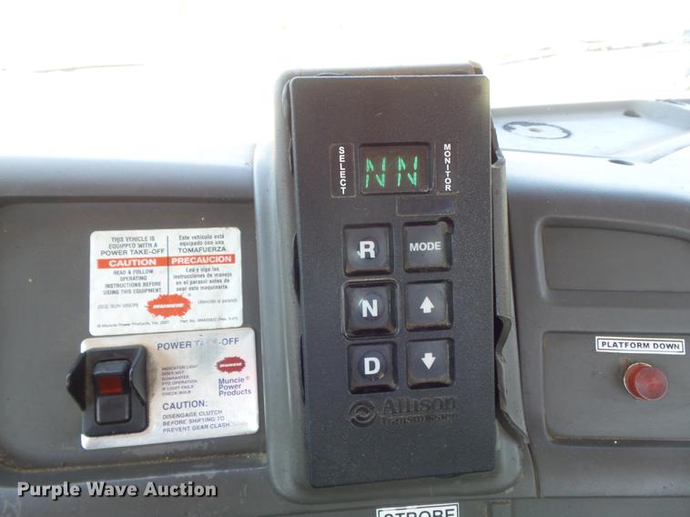 image for item DC7345 2007 Sterling Acterra truck cab and chassis