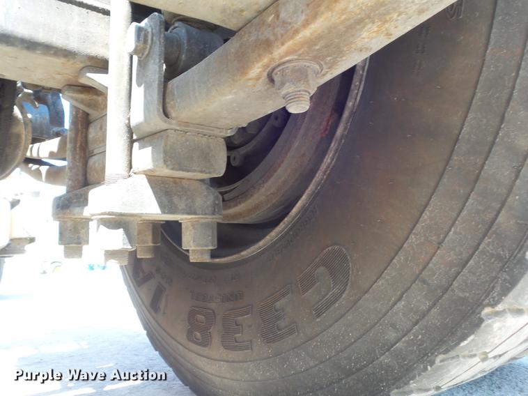 image for item DC7345 2007 Sterling Acterra truck cab and chassis