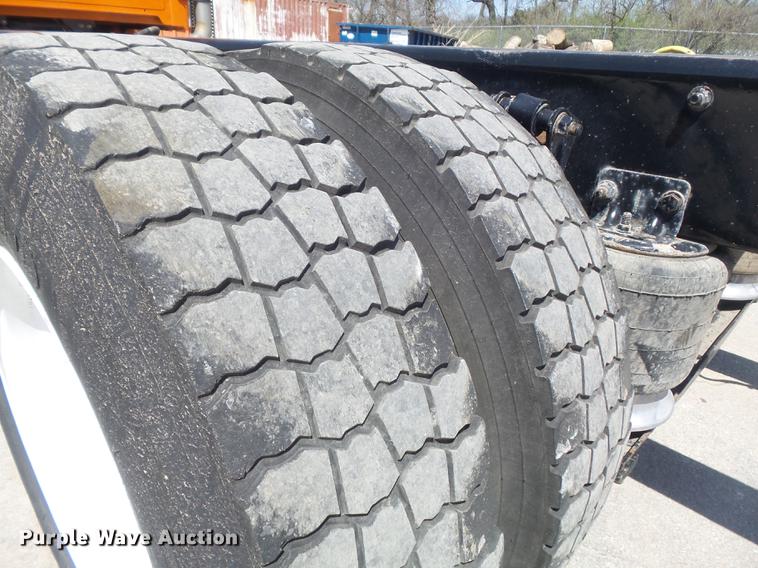 image for item DC7345 2007 Sterling Acterra truck cab and chassis