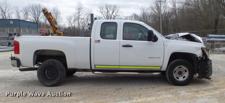 image for item DC7347 2010 Chevrolet Silverado 2500HD Ext. Cab pickup truck