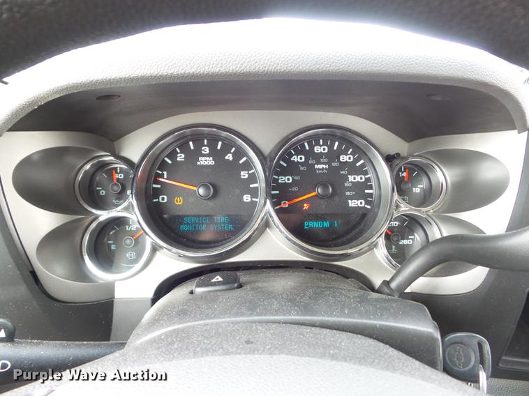 image for item DC7347 2010 Chevrolet Silverado 2500HD Ext. Cab pickup truck