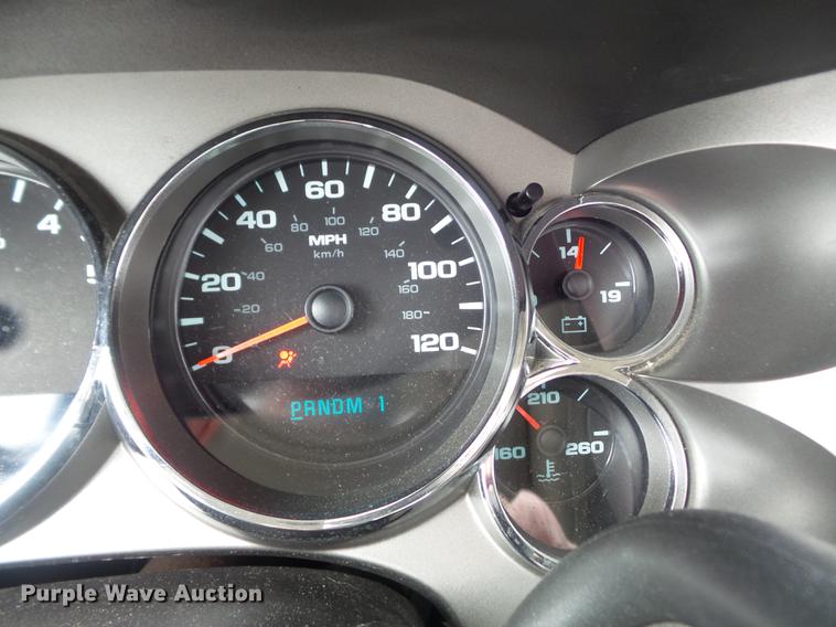 image for item DC7347 2010 Chevrolet Silverado 2500HD Ext. Cab pickup truck