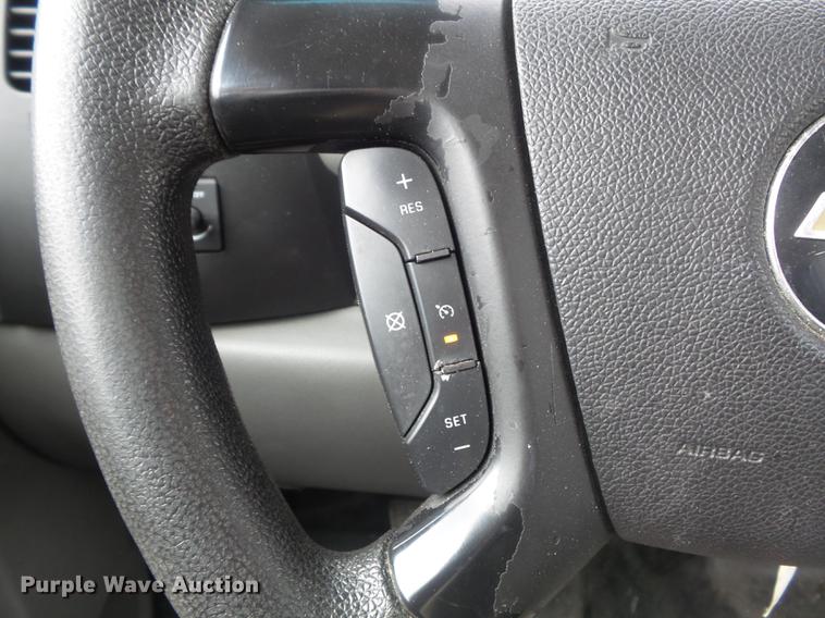 image for item DC7347 2010 Chevrolet Silverado 2500HD Ext. Cab pickup truck