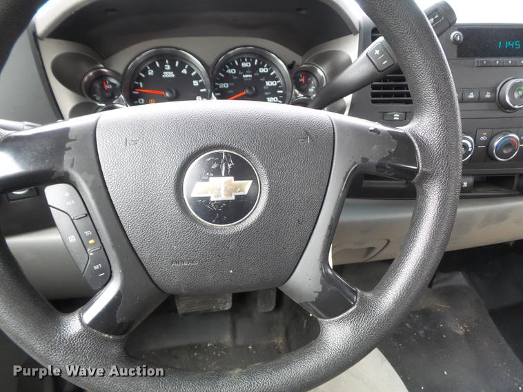 image for item DC7347 2010 Chevrolet Silverado 2500HD Ext. Cab pickup truck