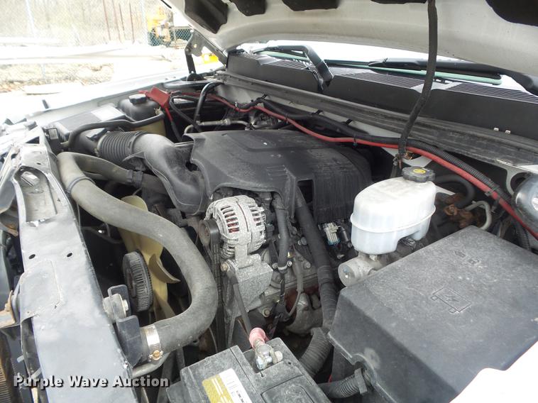 image for item DC7347 2010 Chevrolet Silverado 2500HD Ext. Cab pickup truck