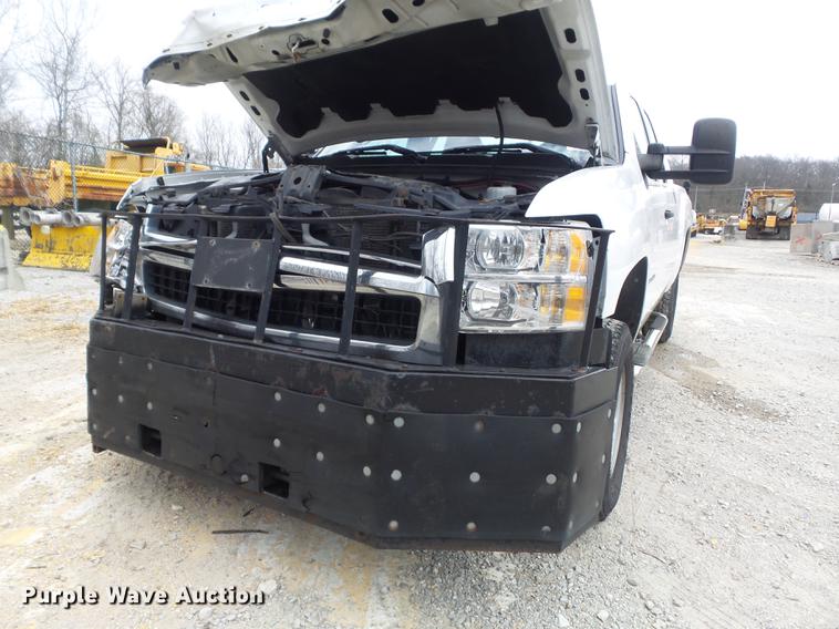 image for item DC7347 2010 Chevrolet Silverado 2500HD Ext. Cab pickup truck