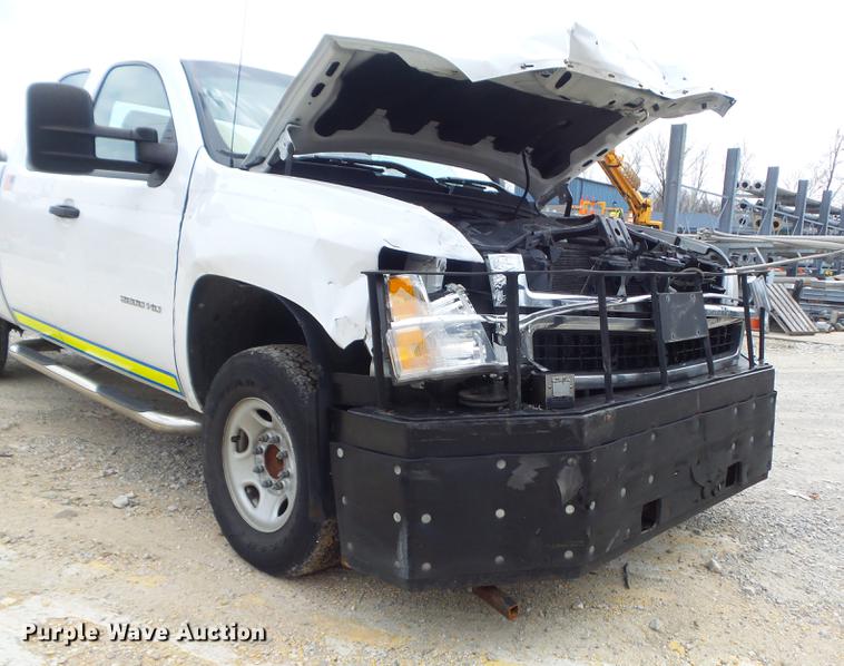 image for item DC7347 2010 Chevrolet Silverado 2500HD Ext. Cab pickup truck