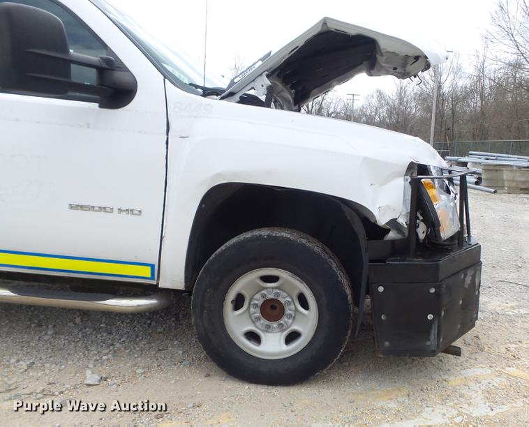 image for item DC7347 2010 Chevrolet Silverado 2500HD Ext. Cab pickup truck