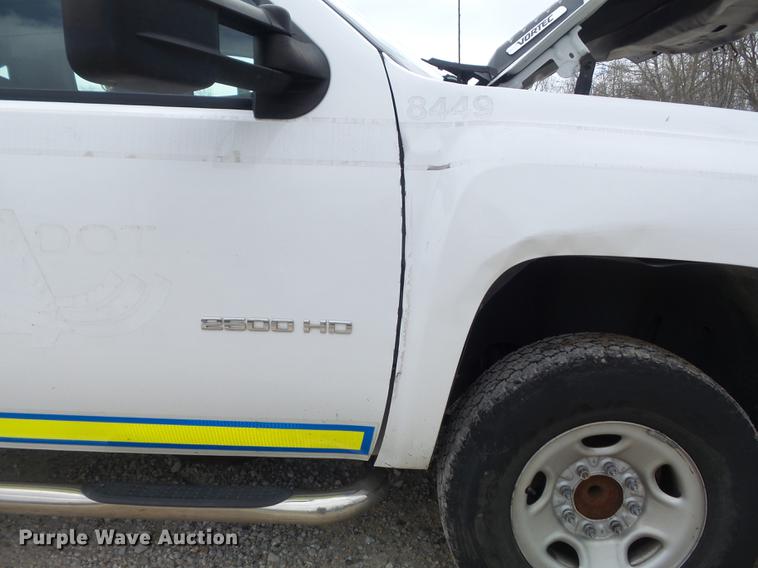 image for item DC7347 2010 Chevrolet Silverado 2500HD Ext. Cab pickup truck