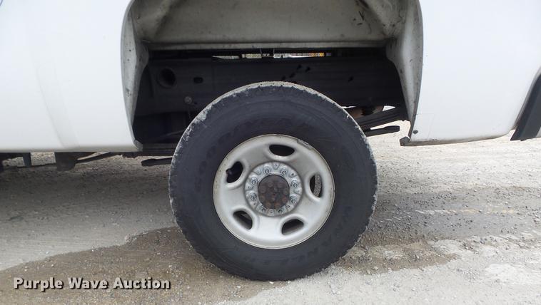 image for item DC7347 2010 Chevrolet Silverado 2500HD Ext. Cab pickup truck