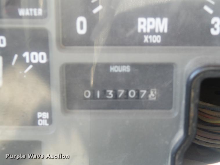 image for item DC7349 2002 International 4900 dump truck