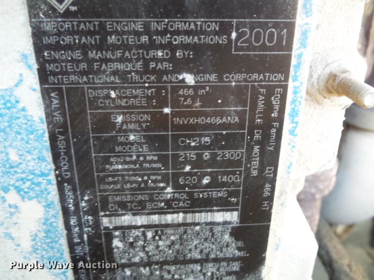 image for item DC7349 2002 International 4900 dump truck