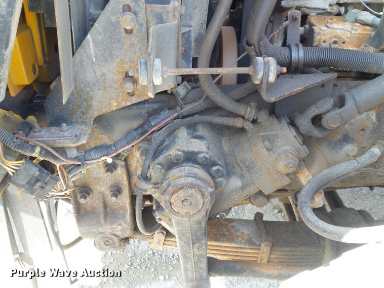 image for item DC7349 2002 International 4900 dump truck