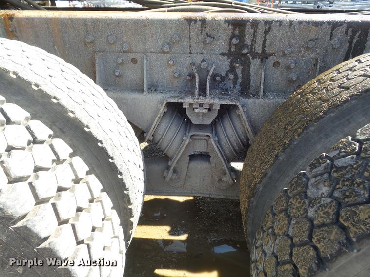 image for item DC7351 2002 International F2554 dump truck