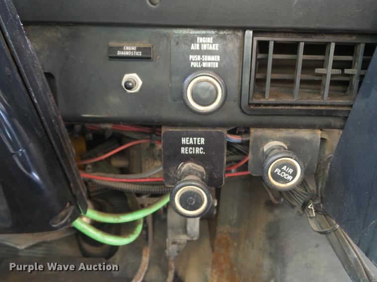 image for item DC7351 2002 International F2554 dump truck