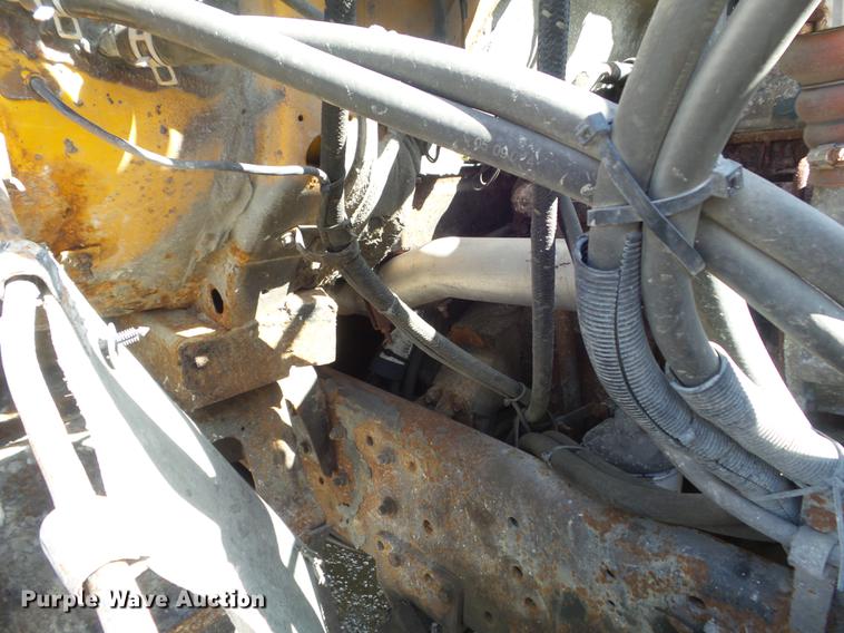 image for item DC7351 2002 International F2554 dump truck