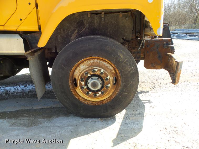 image for item DC7351 2002 International F2554 dump truck