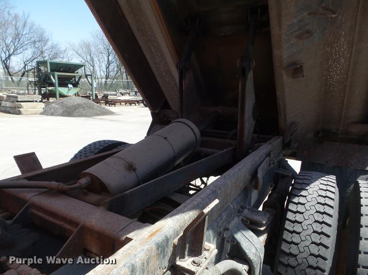 image for item DC7352 2006 Sterling Acterra dump truck