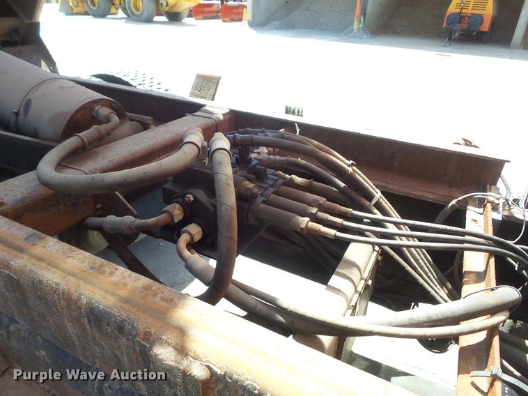 image for item DC7352 2006 Sterling Acterra dump truck