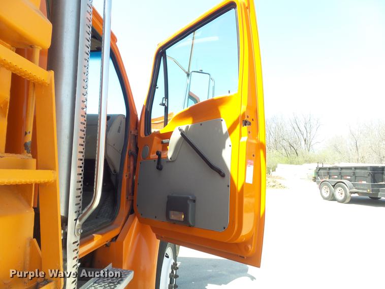 image for item DC7352 2006 Sterling Acterra dump truck