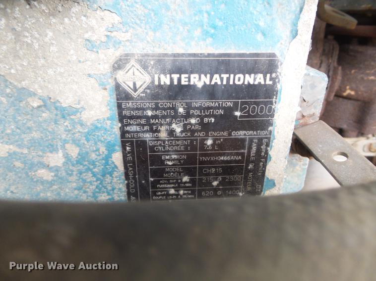 image for item DC7353 2001 International 4900 dump truck