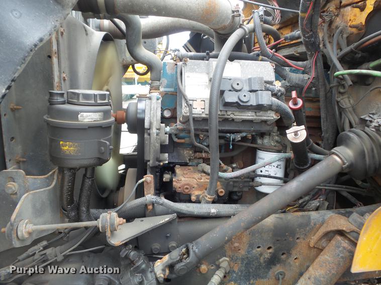 image for item DC7353 2001 International 4900 dump truck