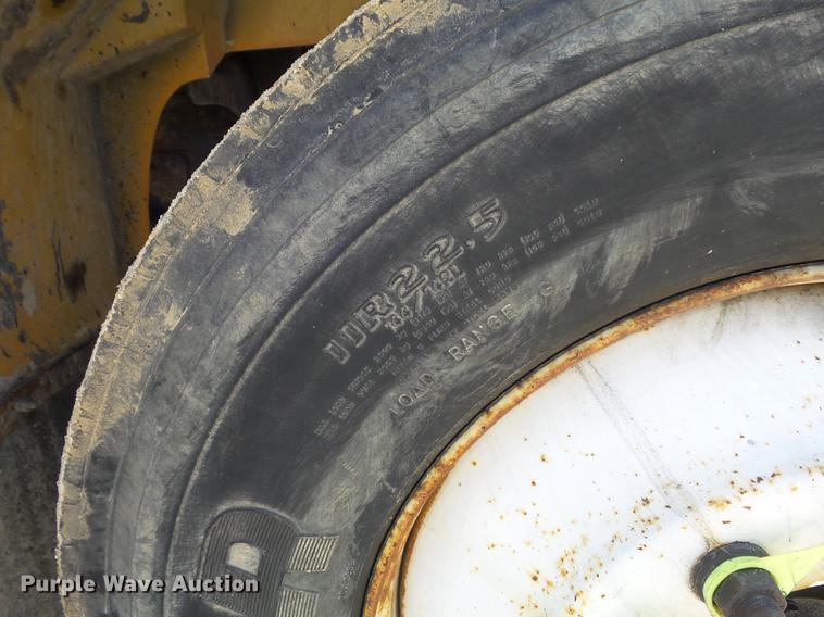 image for item DC7354 2000 International 4900 dump truck