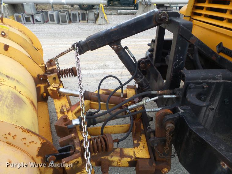 image for item DC7355 2000 International 4900 dump truck