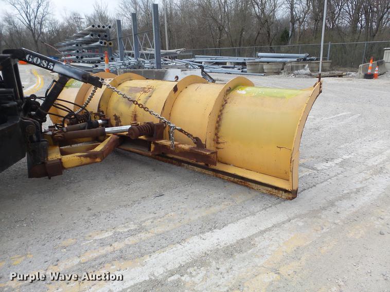 image for item DC7355 2000 International 4900 dump truck