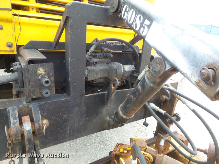 image for item DC7355 2000 International 4900 dump truck