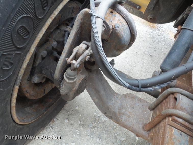 image for item DC7355 2000 International 4900 dump truck