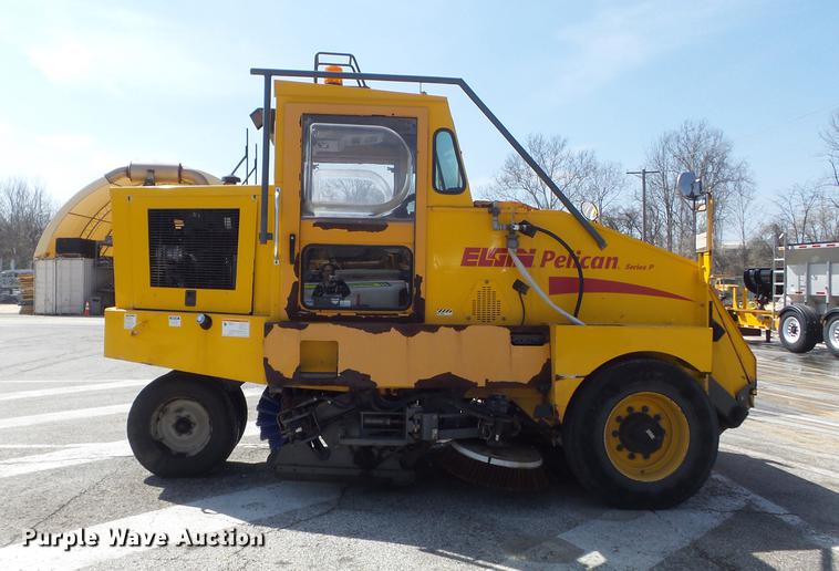image for item DC7356 2005 Elgin Pelican P Series sweeper
