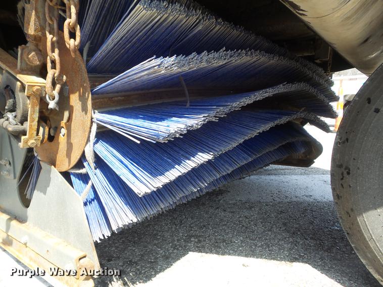 image for item DC7356 2005 Elgin Pelican P Series sweeper