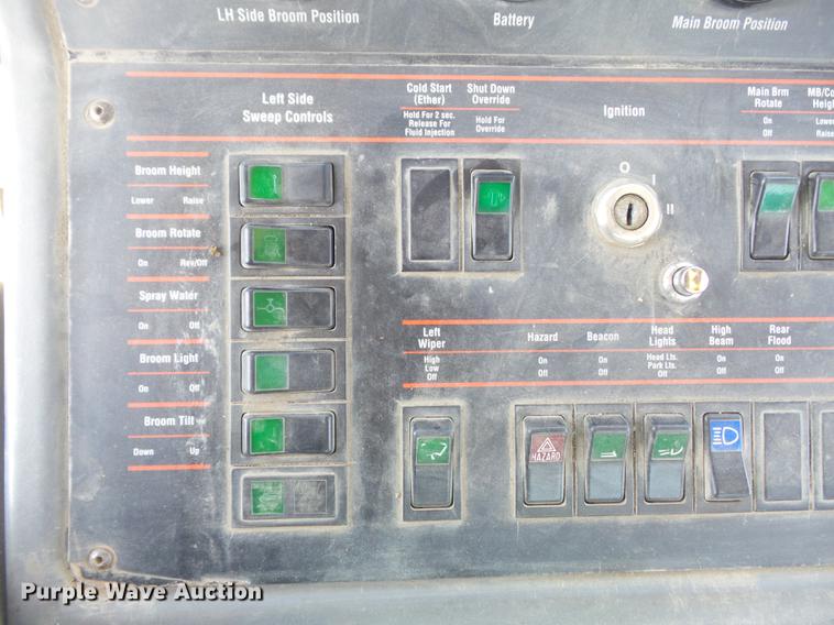 image for item DC7356 2005 Elgin Pelican P Series sweeper