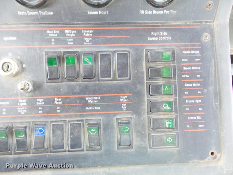 image for item DC7356 2005 Elgin Pelican P Series sweeper