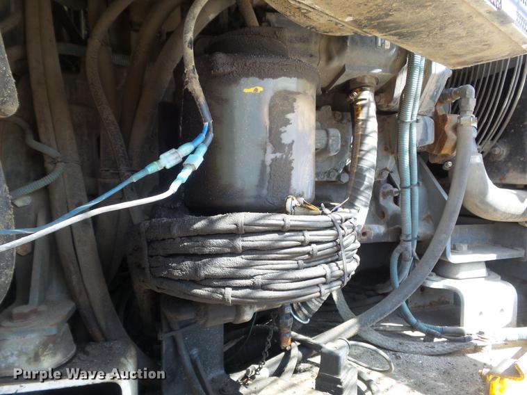 image for item DC7356 2005 Elgin Pelican P Series sweeper