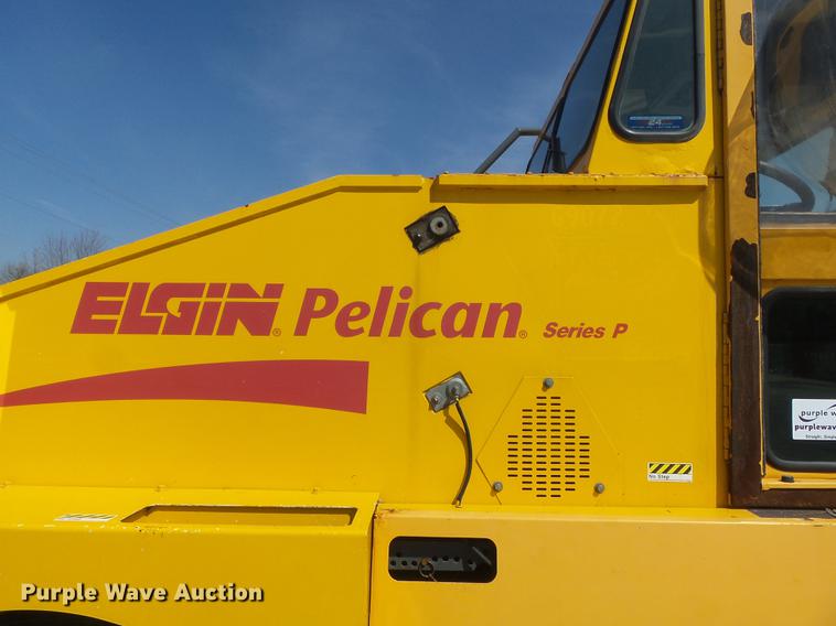 image for item DC7356 2005 Elgin Pelican P Series sweeper