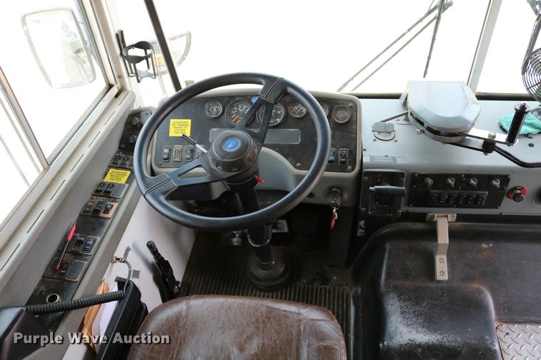 image for item DC7651 2002 Blue Bird school bus