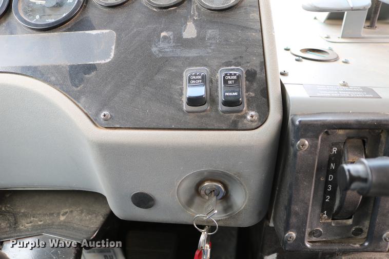 image for item DC7651 2002 Blue Bird school bus