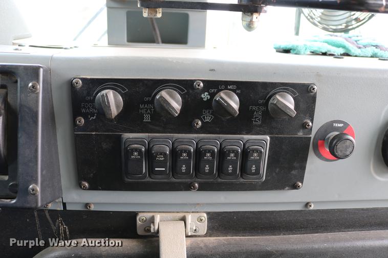 image for item DC7651 2002 Blue Bird school bus