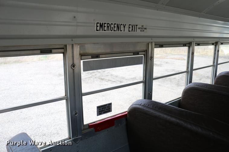 image for item DC7651 2002 Blue Bird school bus