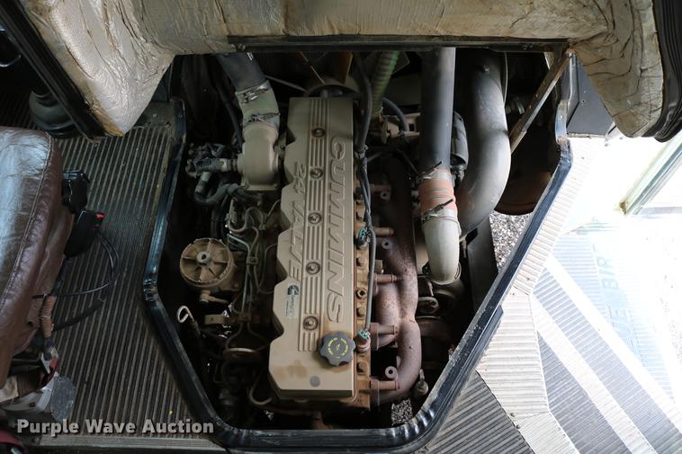 image for item DC7651 2002 Blue Bird school bus