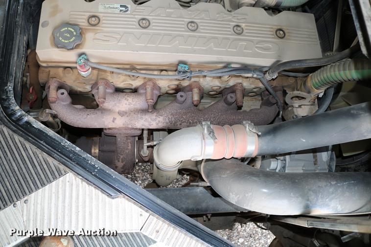 image for item DC7651 2002 Blue Bird school bus