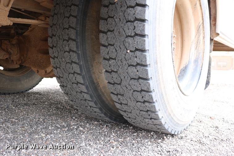 image for item DC7651 2002 Blue Bird school bus