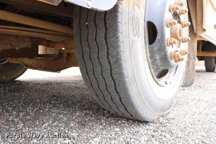 image for item DC7651 2002 Blue Bird school bus