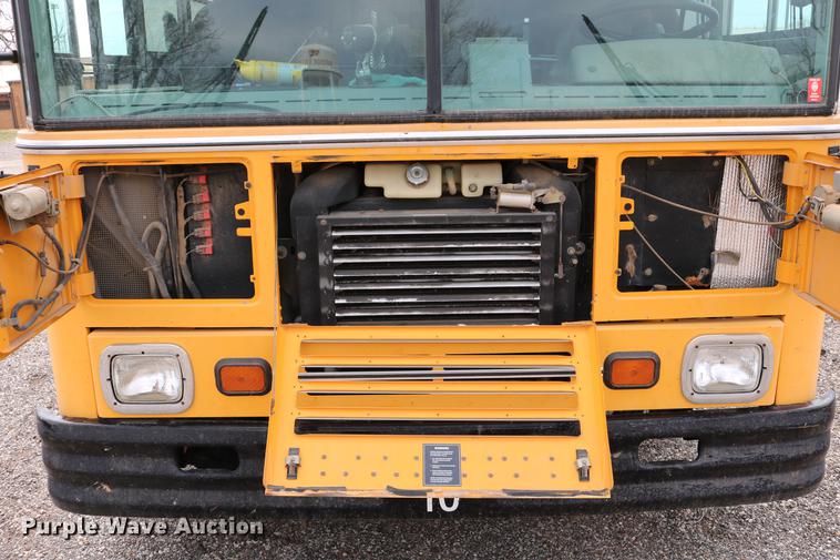 image for item DC7651 2002 Blue Bird school bus