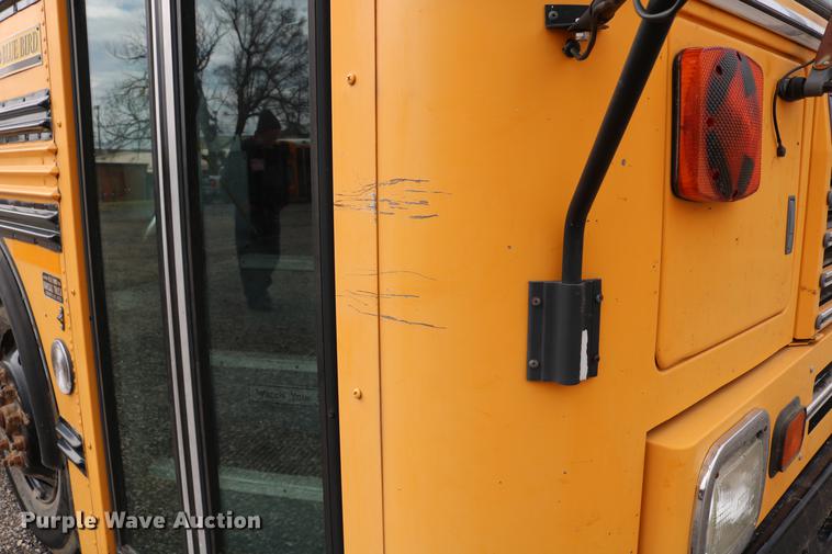 image for item DC7651 2002 Blue Bird school bus